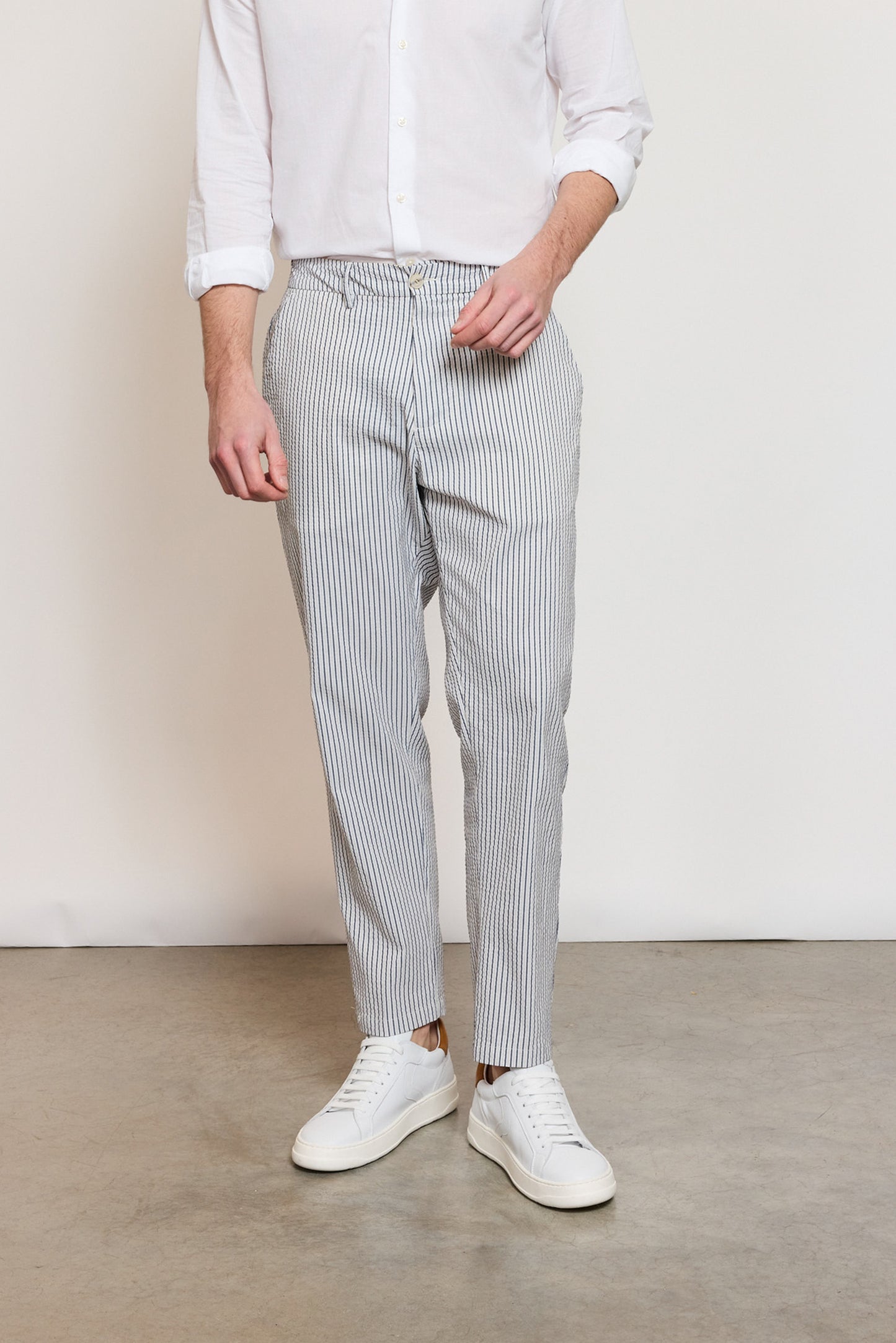 STRIPED SEERSUCKER PANTS NAVY