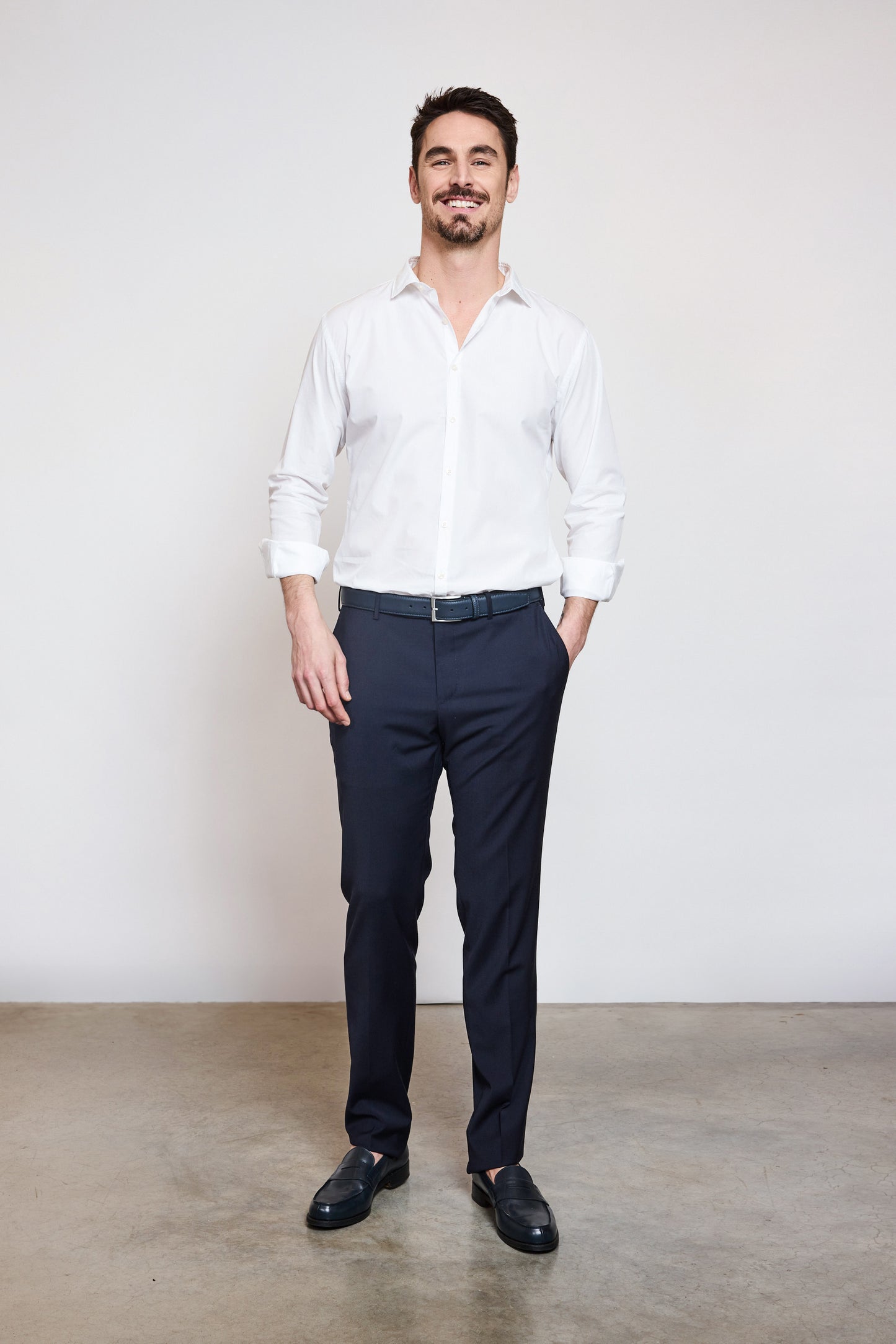 TRAVELLER SLIM PANTS NAVY