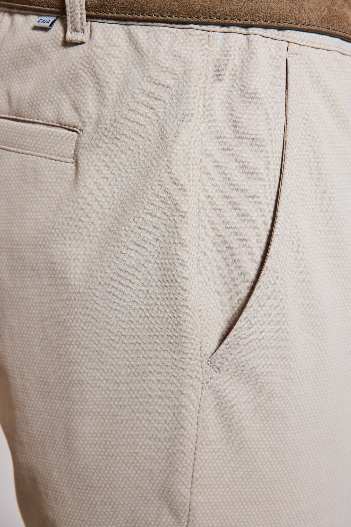 PANTALON TECHNIQUE CAVIAR BEIGE