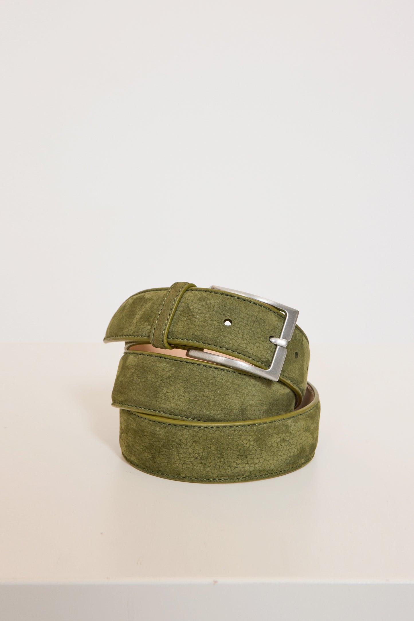 GRAINED BLEACHED SUEDE BELT GREEN