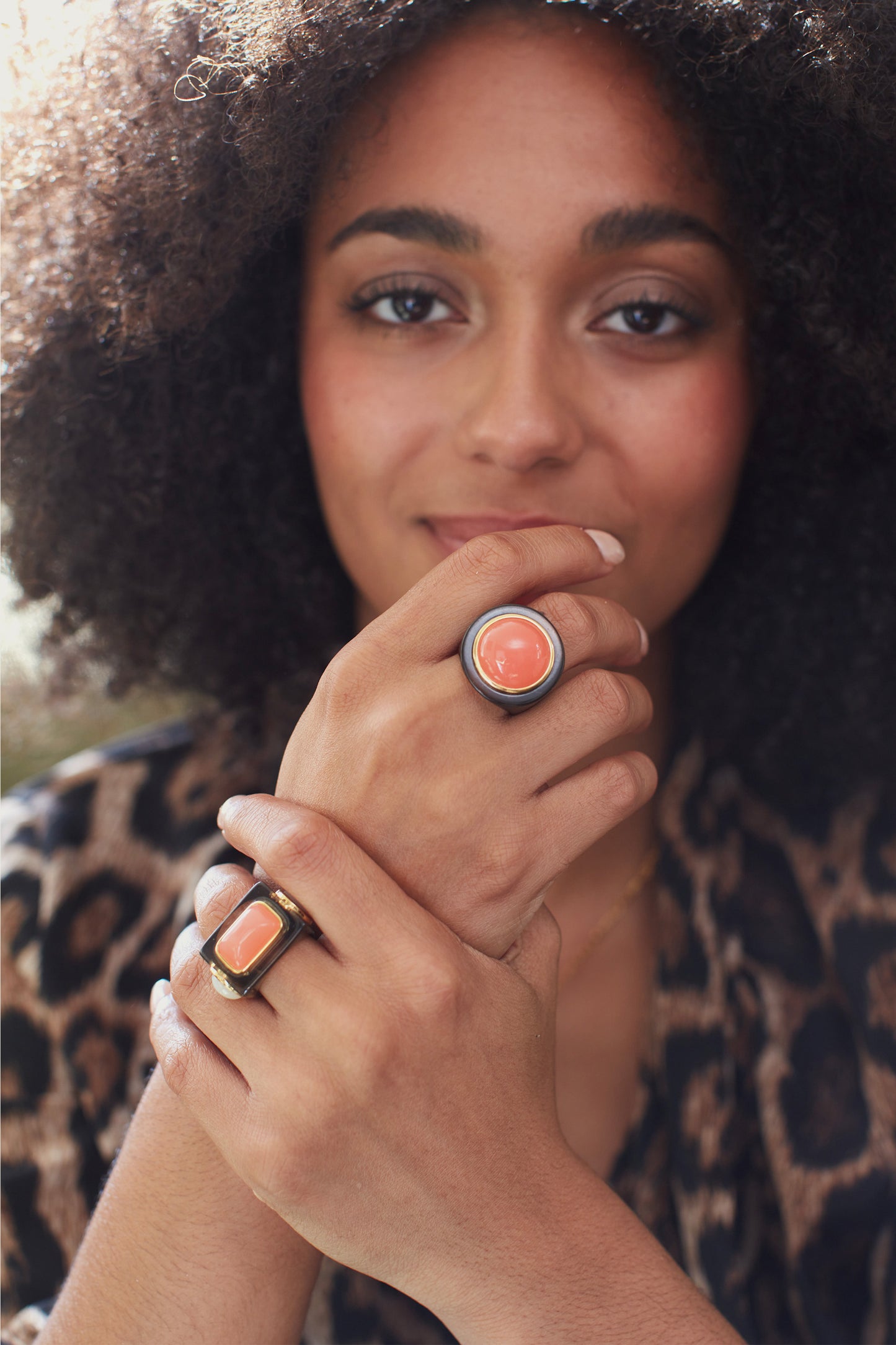 BAGUE EN RÉSINE UNO CORAIL