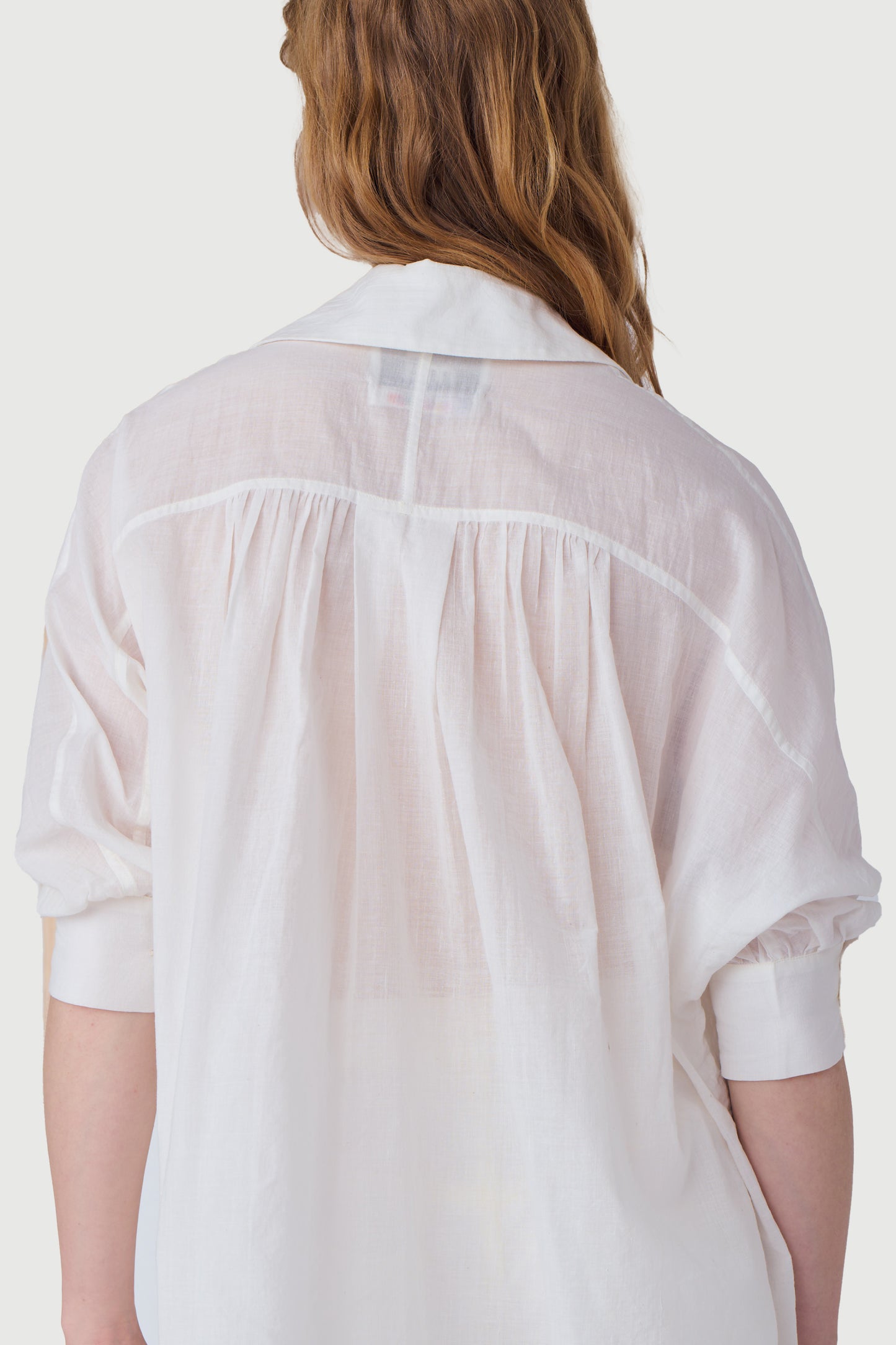 BLOUSE BRODÉE BLANCHE