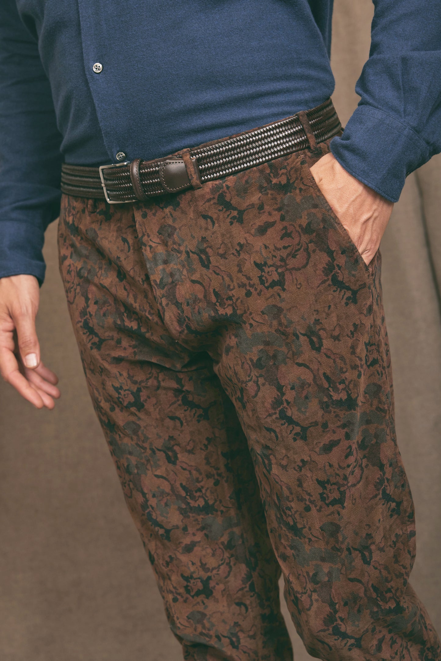 SMOOTH CORD TROUSERS BROWN