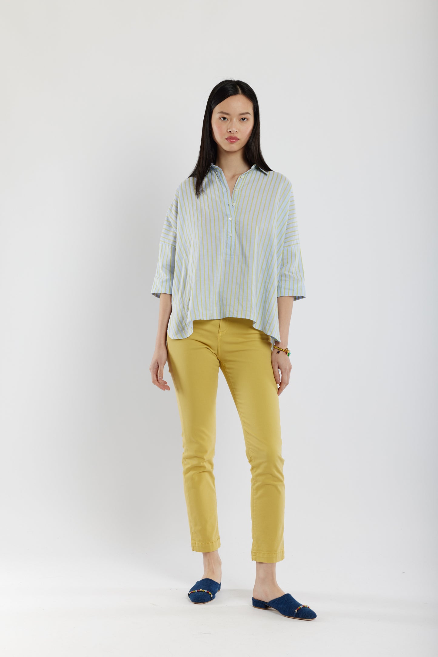 JEAN DROIT EN GABARDINE CITRON