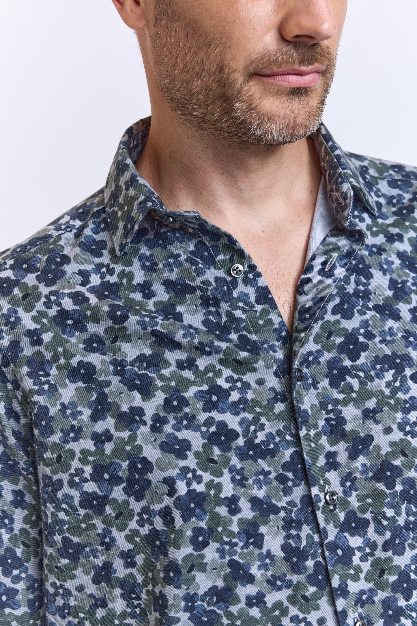 CHEMISE AJUSTÉE FLEURS SOURIS