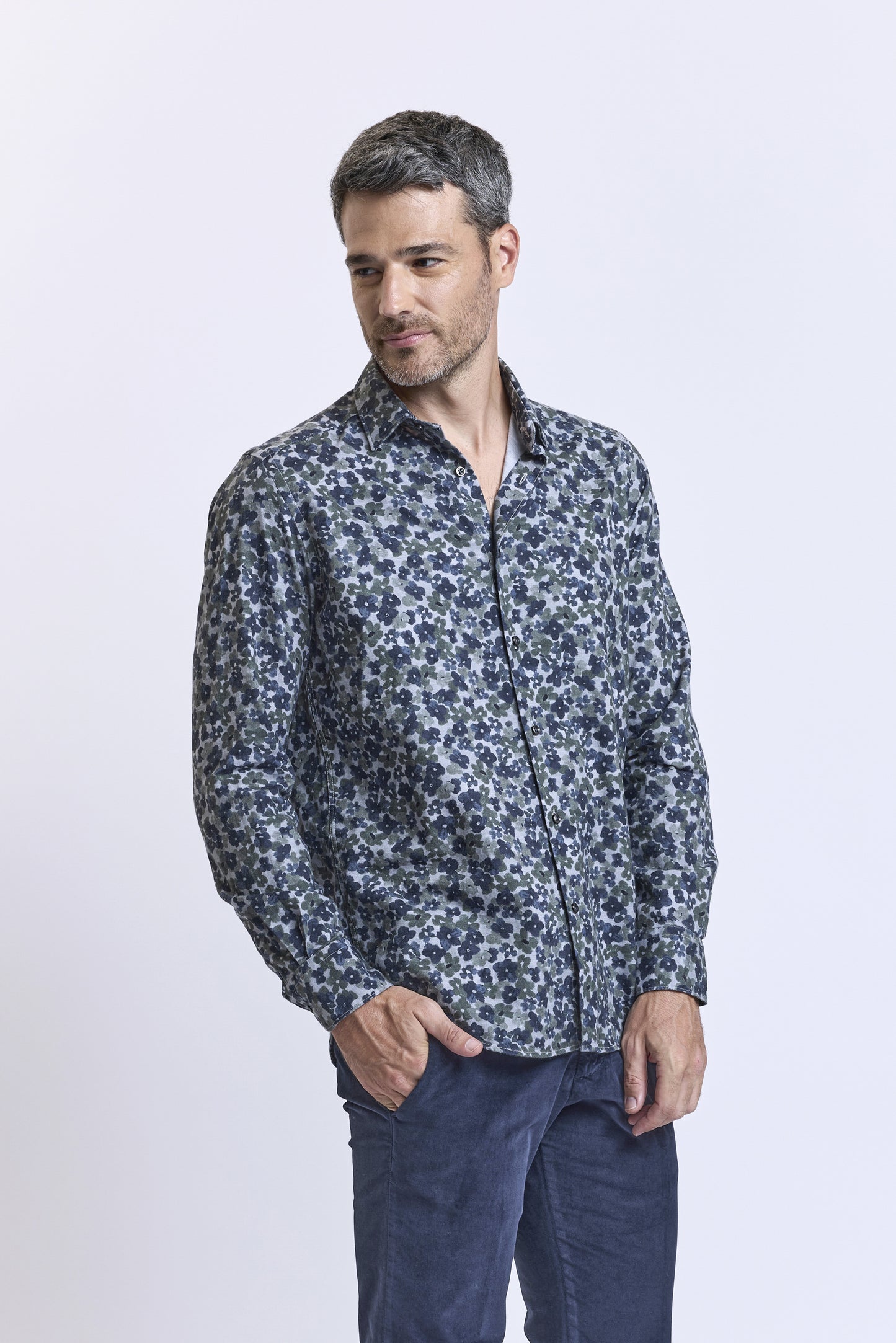 CHEMISE AJUSTÉE FLEURS SOURIS