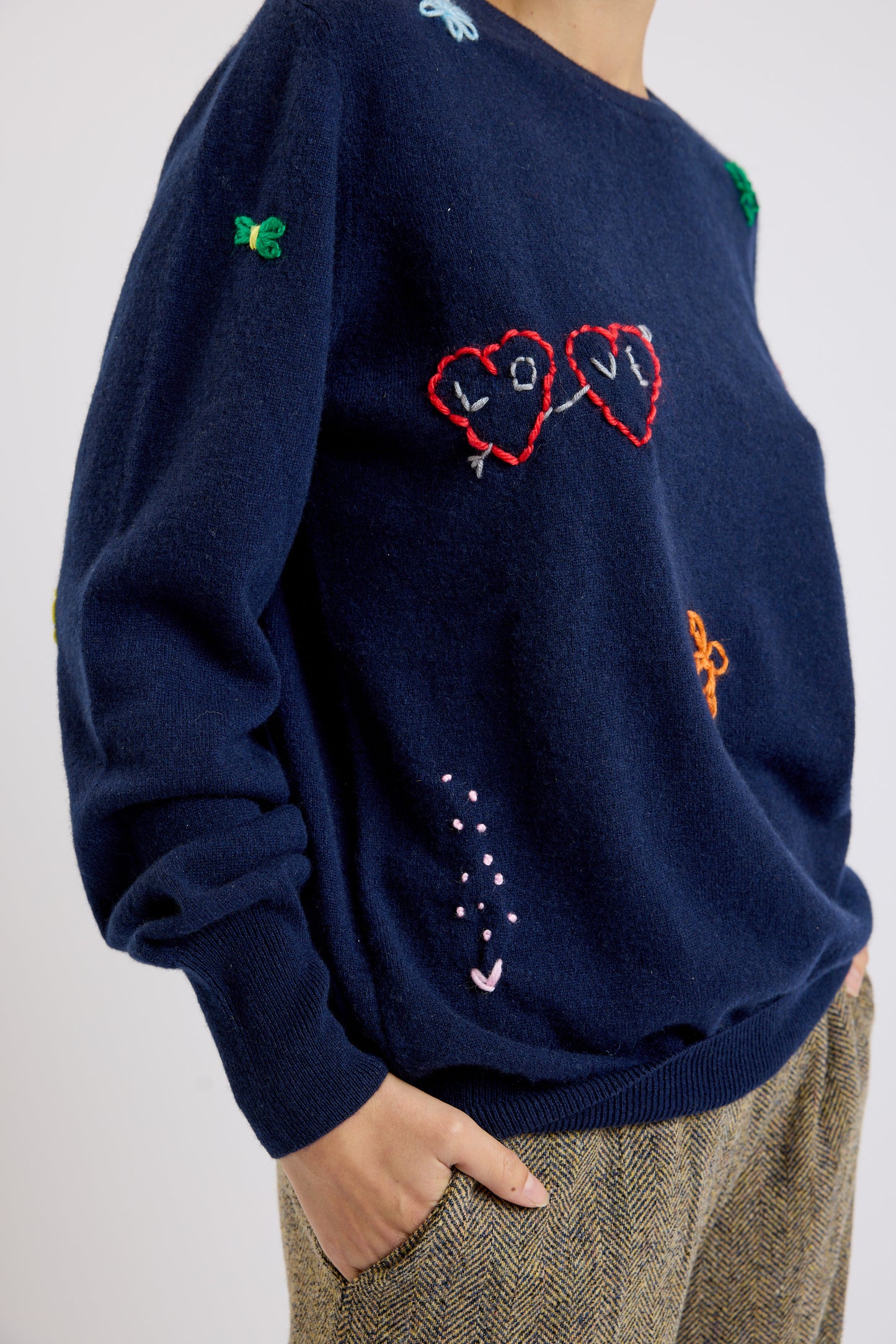 HAND EMBROIDERED CASMERE NAVY