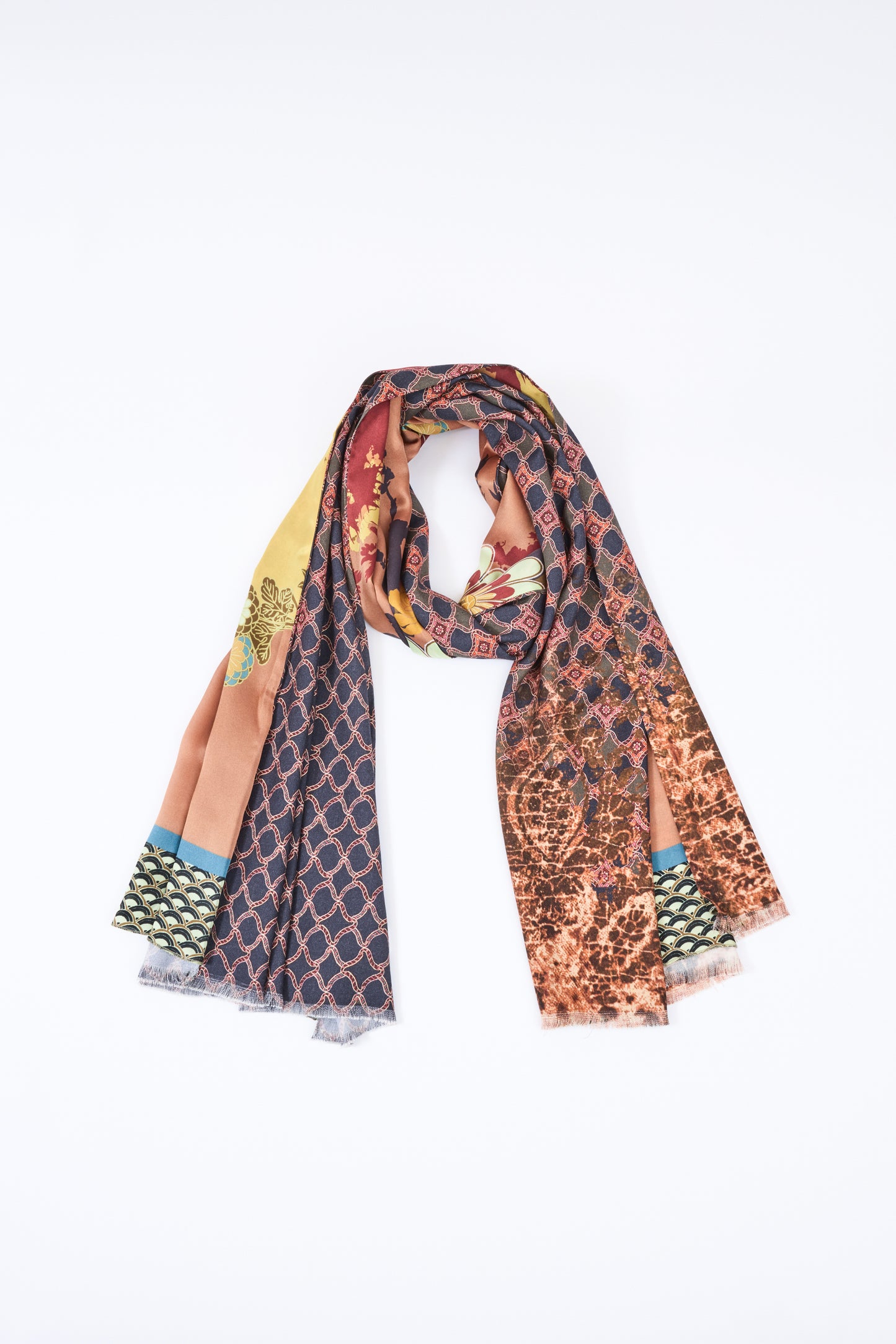 BI-MATERIAL SCARF GOLD