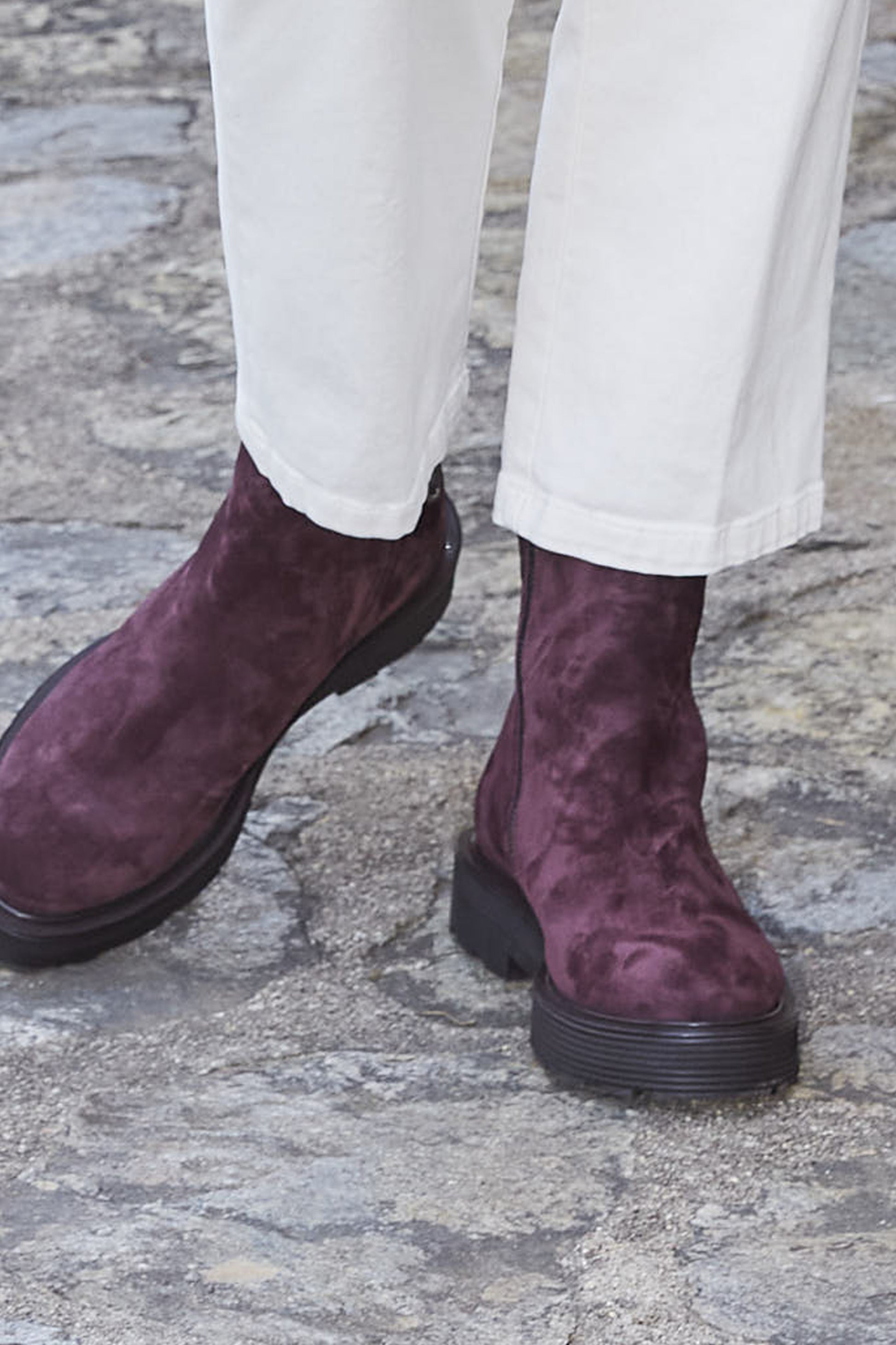 BOOTS EN DAIM BORDEAUX