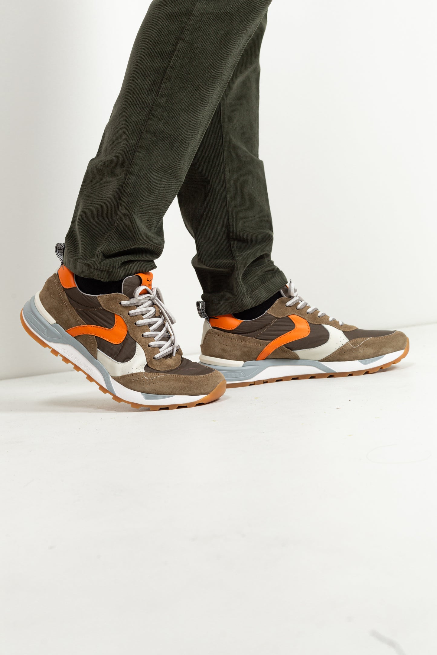 SNEACKERS BROWN