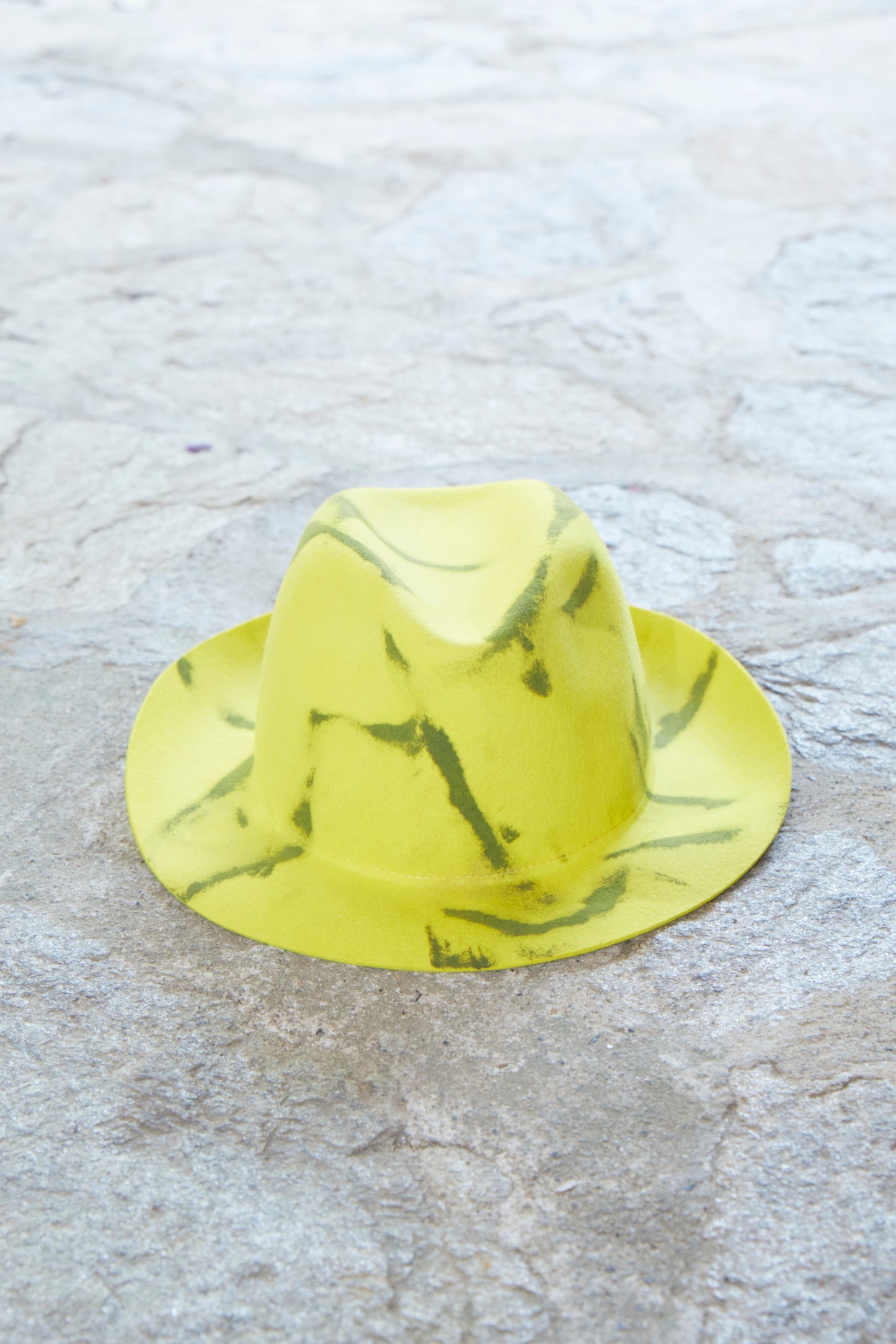 CHAPEAU TIE AND DYE CITRON