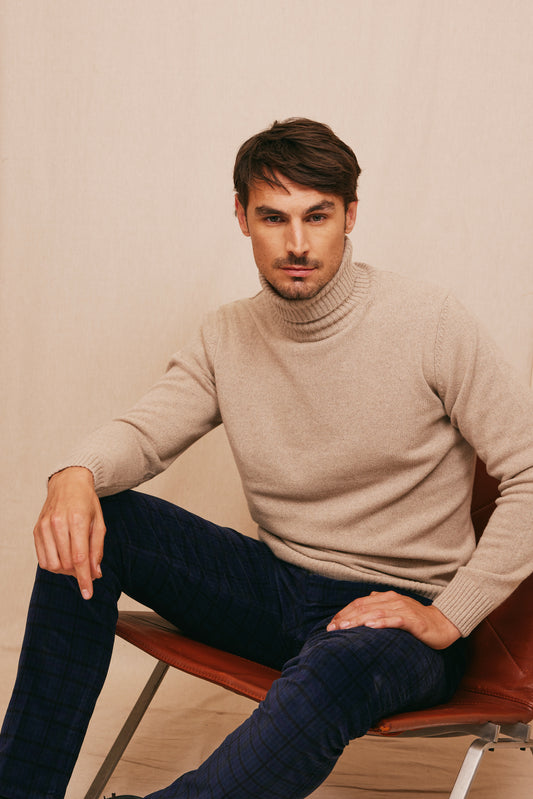 CASHMERE TURTLENECK JUMPER MUSHROOM